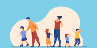 Une famille composée de deux adultes et quatre enfants, marchant joyeusement ensemble sur un fond bleu.